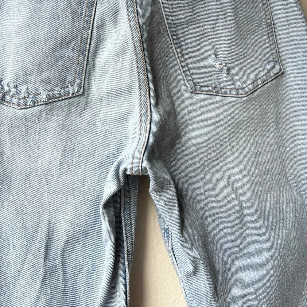 Abercrombie & Fitch High Rise Mom Jean Light Wash Sz 27